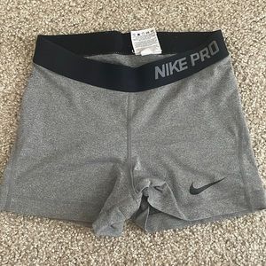 Grey Nike pro 3” short spandex